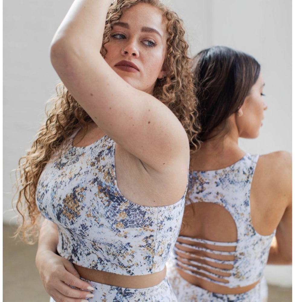 Meet the Stevie Bra and the famous Geo leggings!